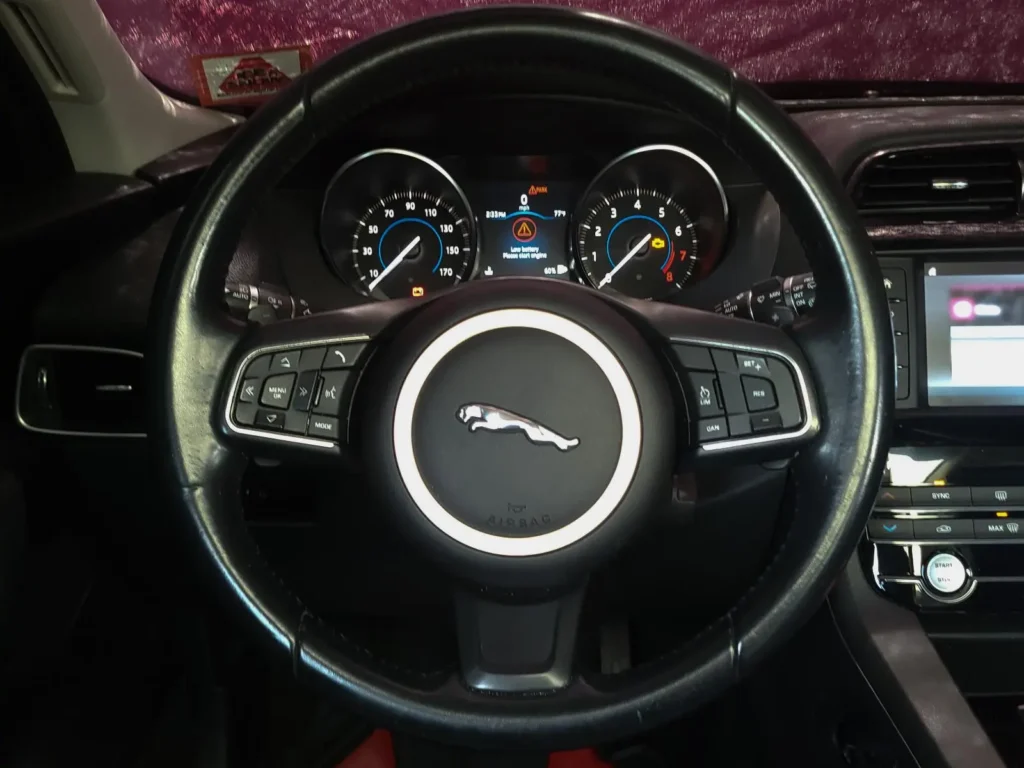 Jaguar f pace 2024 airbag