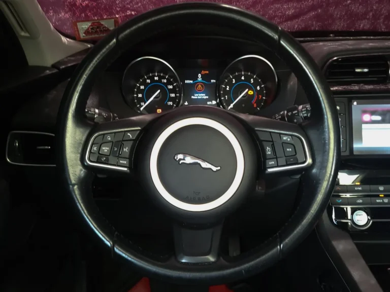 Jaguar f pace 2024 airbag