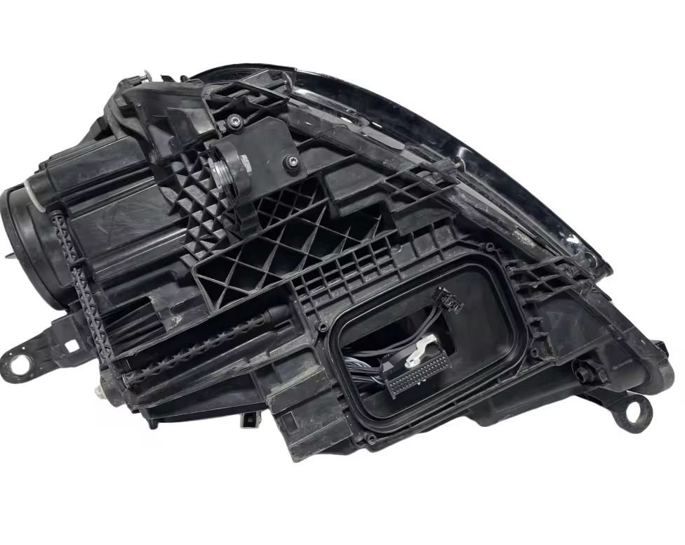 Mercedes GLS A167 Right side headlight used original - Image 3