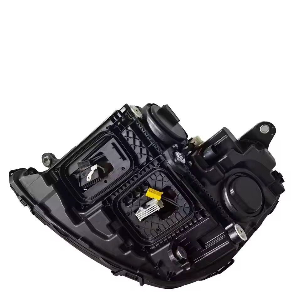 Mercedes e class 213 2022-2024 used original headlight - Image 2