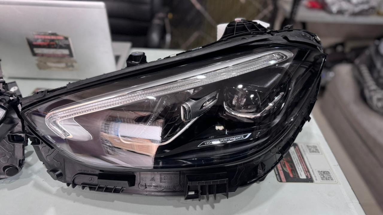 Mercedes c class A206 left or right headlight used original - Image 2