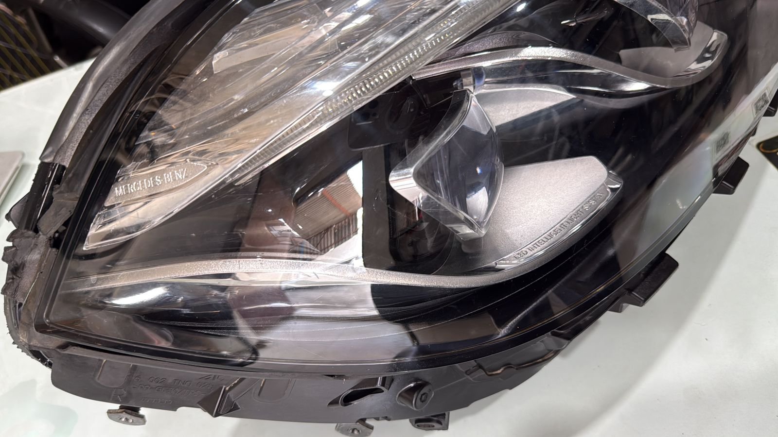 Mercedes GLS A166 right side headlight - Image 3